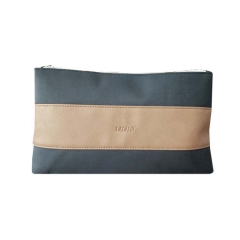 pouch105